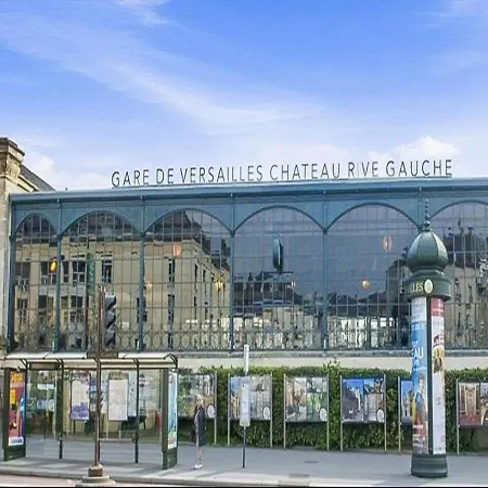 Parenthese Versaillaise A 5 Min Du Chateau